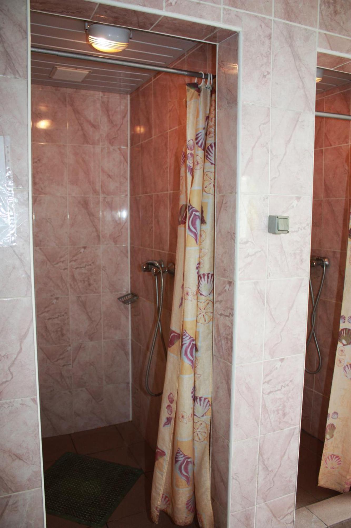 Vydubychi Hostel Kiev Buitenkant foto